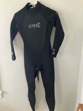 O'Neill Black full body Wetsuit size 2